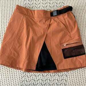 Ephedra trail skort in coral